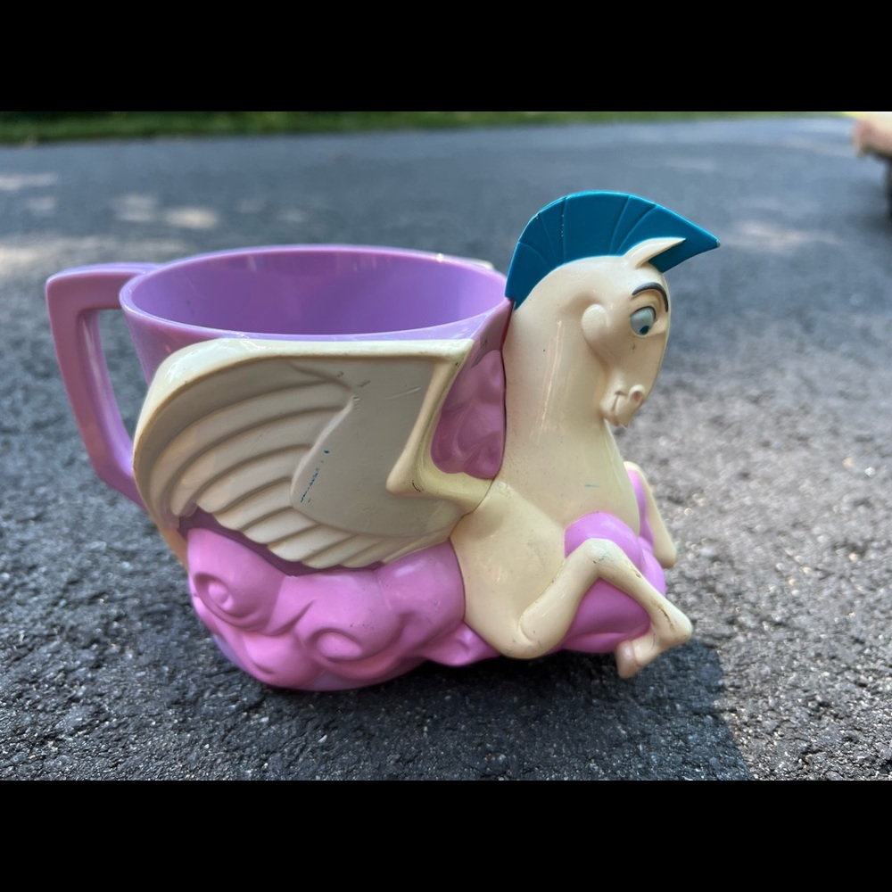 Disney on Ice collector cup Pegasus